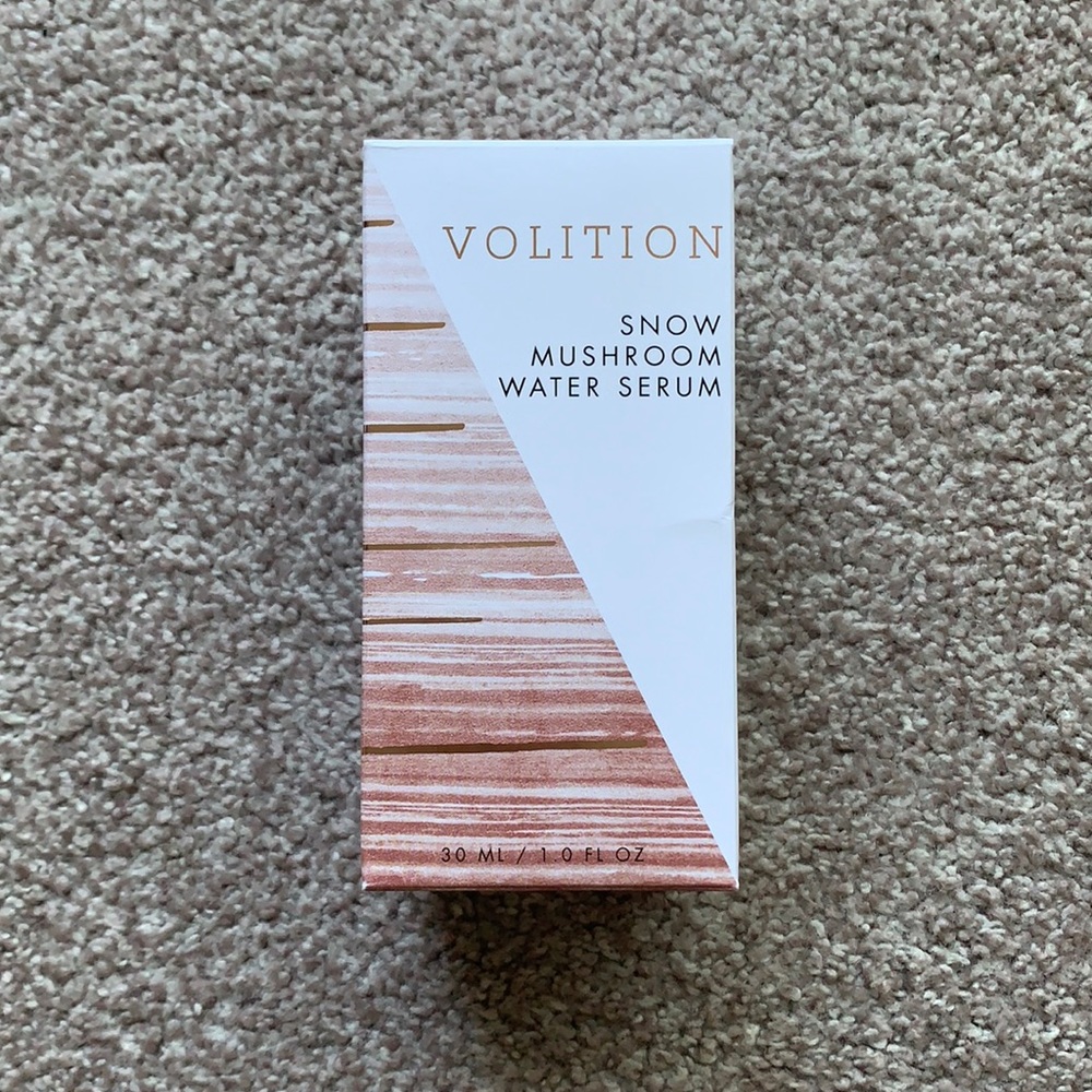 NWT full size Volition Snow Mushroom Water Serum